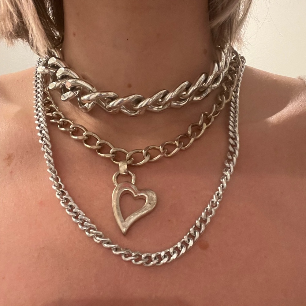 Silver heart necklace